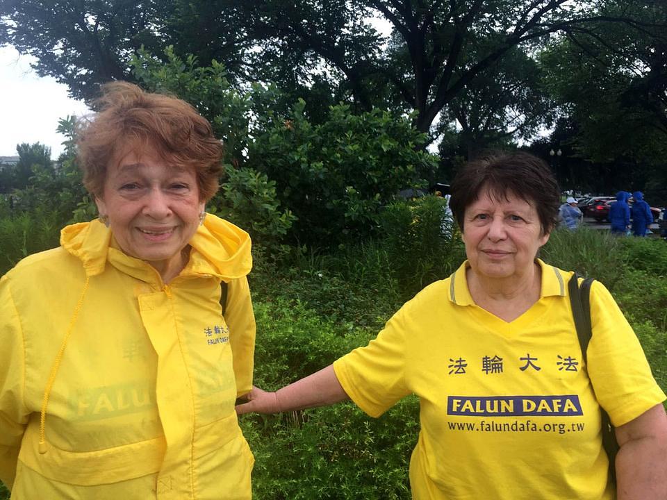 69-godišnja Zimma i 70-godišnja Valentina 