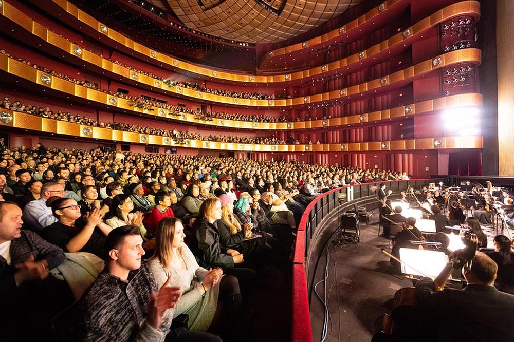 Shen Yun su se vratili u Lincoln centar u New Yorku na drugi krug predstava 6. marta.
 