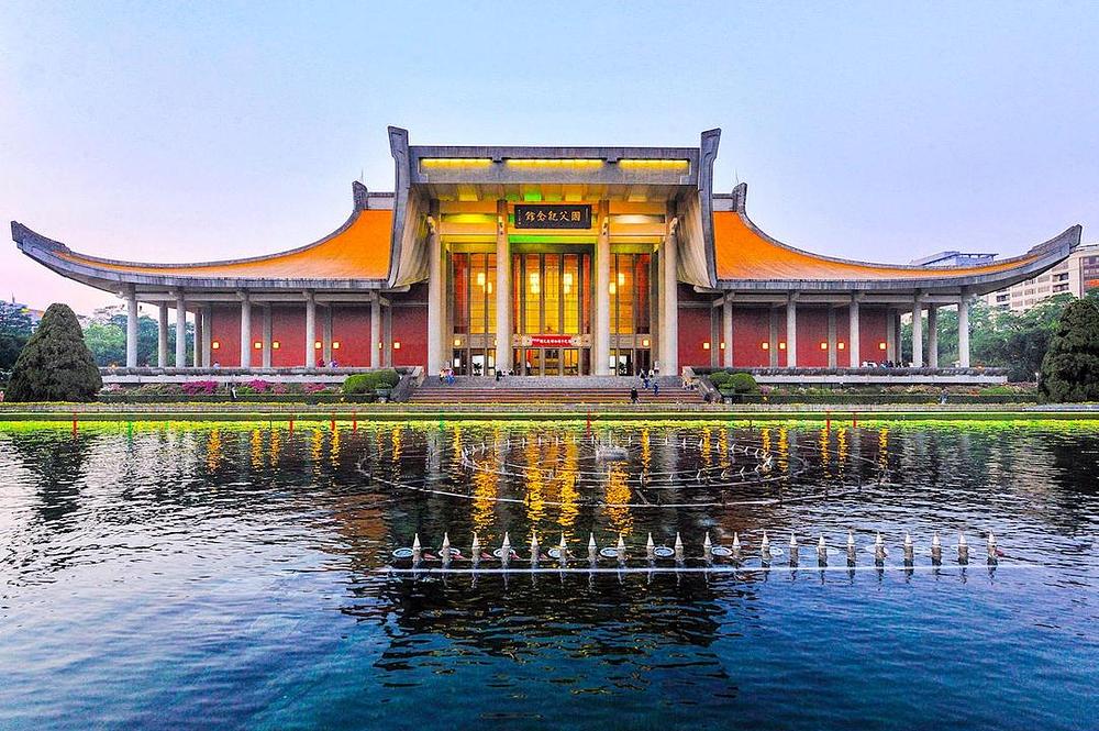 Memorijalna dvorana dr. Sun Yat-Sen - jedna od važnih atrakcija za Kineze u posjeti Tajvanu
 
