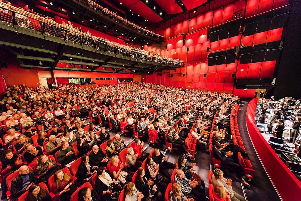 Shen Yun iz New Yorka na predstavi 22. marta 2019, u pozorištu Theater am Potsdamer Platz u Berlinu.
 