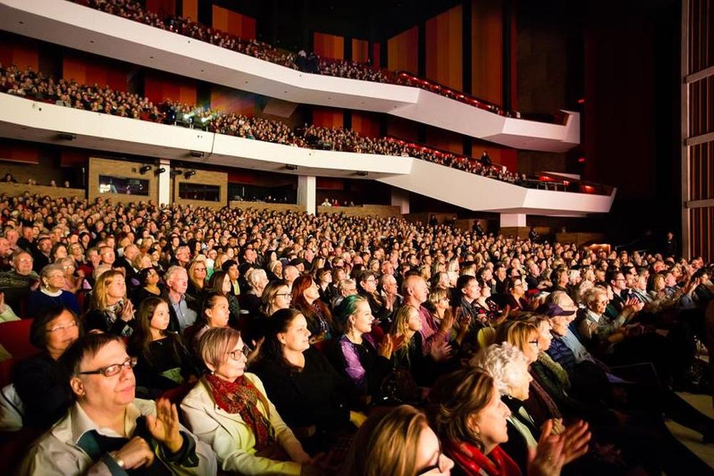 Shen Yun International izveli su tri rasprodane predstave u Koncertnoj dvorani First Ontario u Hamiltonu, u Kanadi, 23. i 24. marta 2019.
