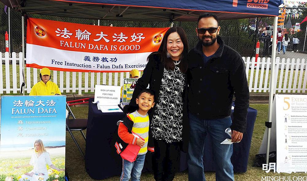 Darinka Vasilorsica i njen suprug su se registrovali za učenje Falun Dafa
 