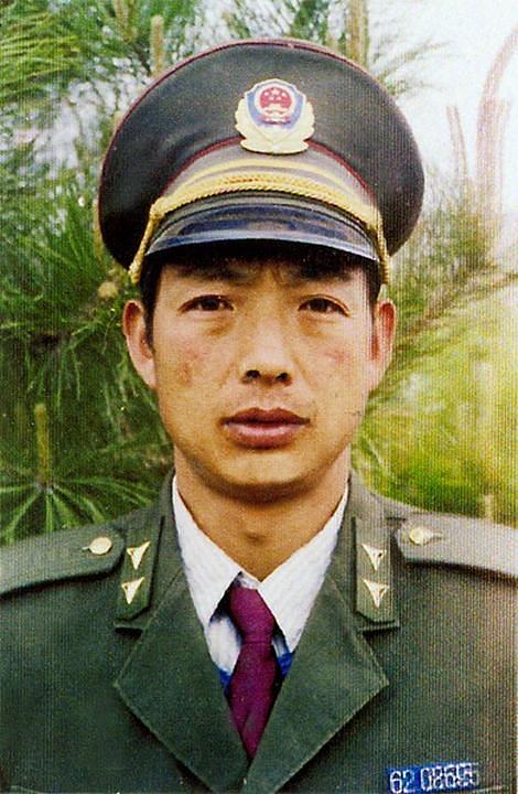 Chen Zhongxuan, bivši policajac iz okruga Huining u provinciji Gansu, osuđen na 6 godina 