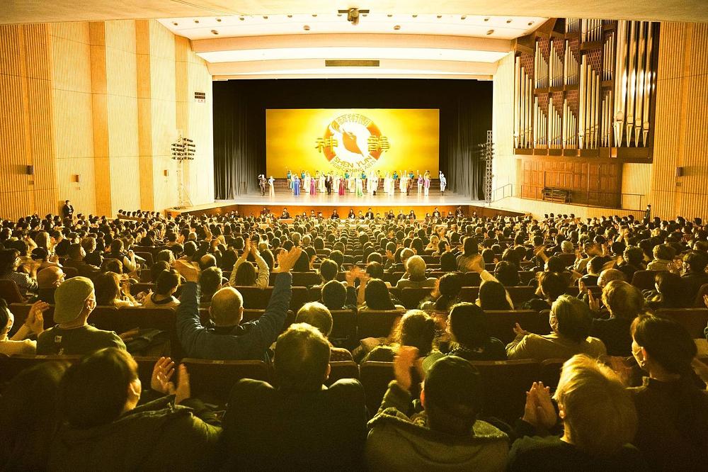  Shen Yun World Company je izvela tri rasprodana nastupa u Shinjuku Bunka Centru u Tokiju od 24. do 25. januara. (The Epoch Times)
