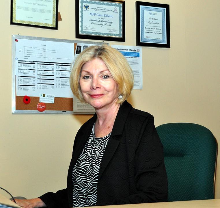 Gospođa Cheri DiNovo, članica Zakonodavne skupštine iz Ontarija