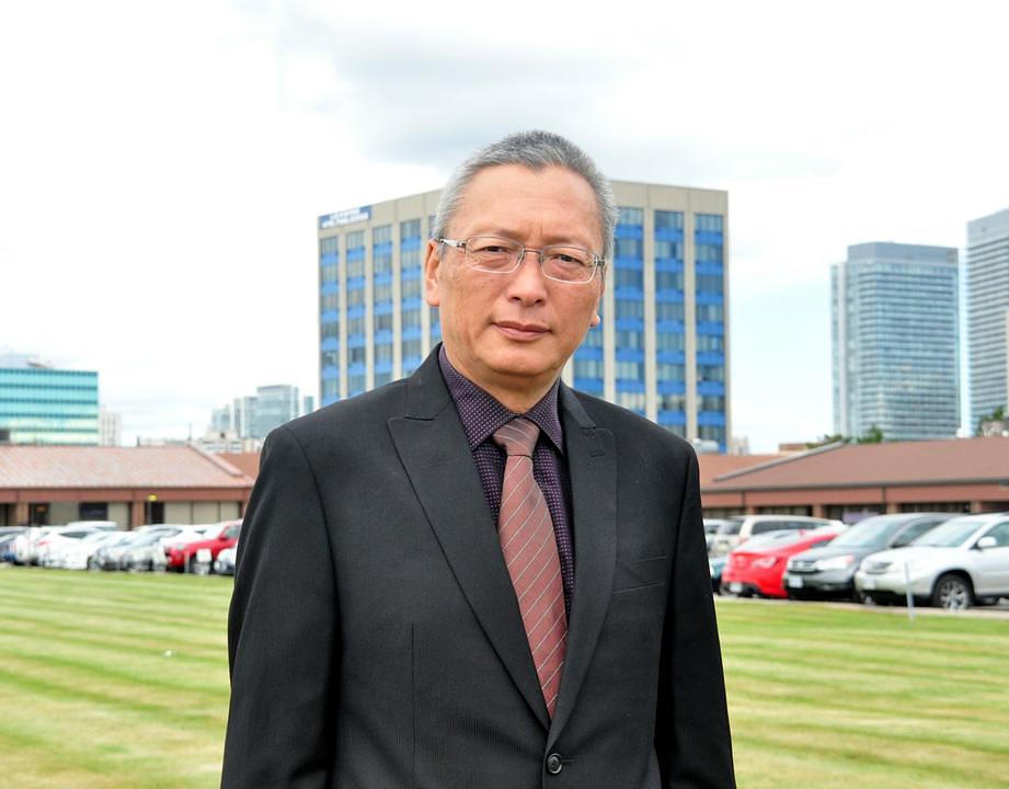 Gospodin Xie Weidong je bivši sudija Kineskog vrhovnog suda, koji sad živi u Kanadi.