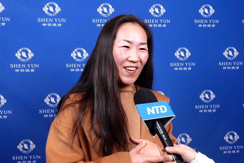 Gospođa Wan na predstavi Shen Yun u Bostonu 27. decembra. (NTD Televizija)