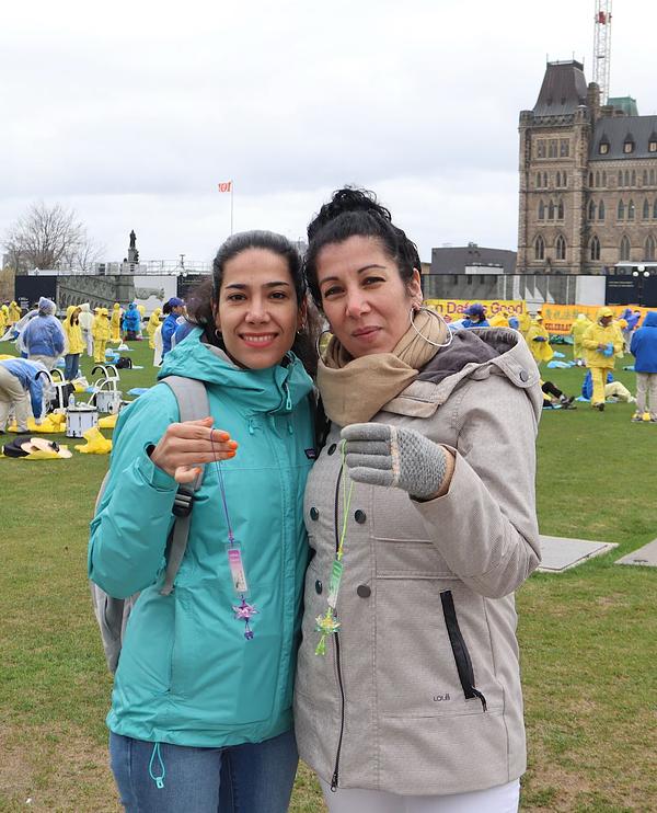 Gđica Cetrawa i gđica Farza kažu da će reći prijateljima za Falun Dafa.