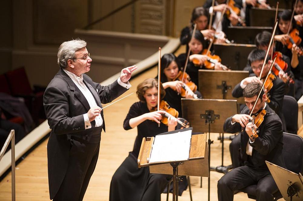 Milen Nachev, dirigent Shen Yun simfonijskog orkestra