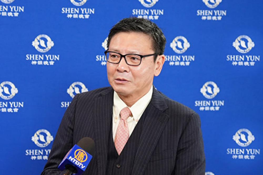 Masanori Inomata, izvršni direktor Fibergate Inc., na predstavi Shen Yuna u Saporu 7. februara (The Epoch Times) 
