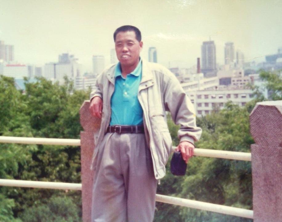 G. Sun Fuji, praktikant Falun Gonga
