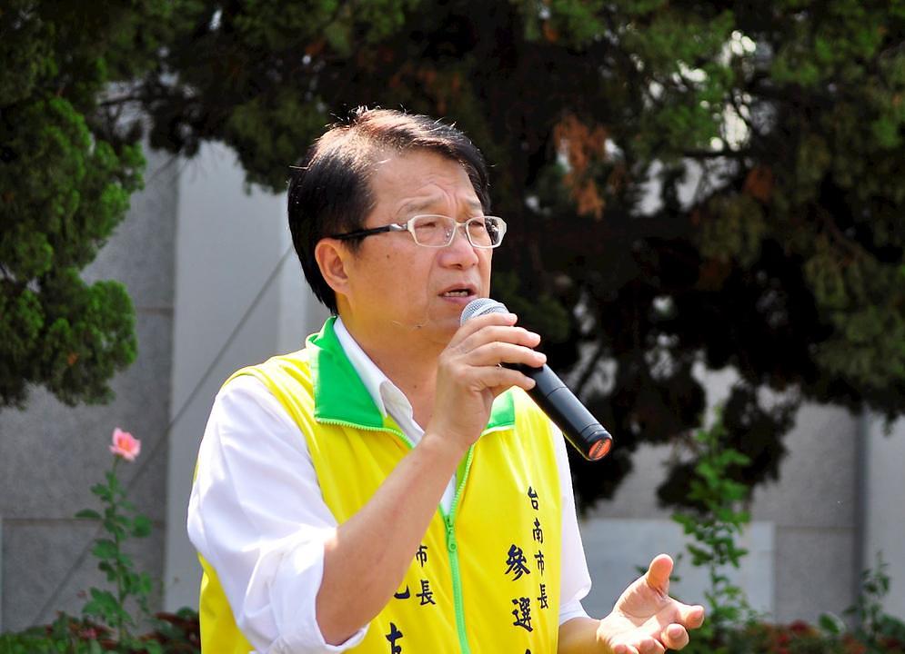 Bivši gradonačelnik Tainana Yan Chun-zuo je govorio koliko su aktivnosti koje organizuju Falun Dafa praktikanti važne za javnost.