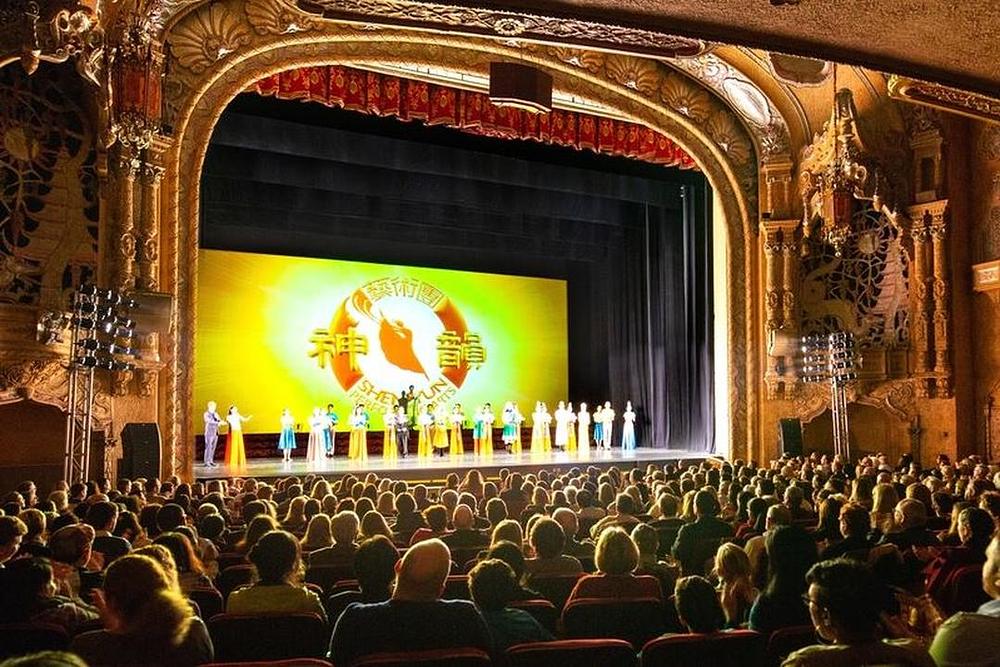 Poziv na bis u Rockfordu, Illinois, 22. decembra 2018. 