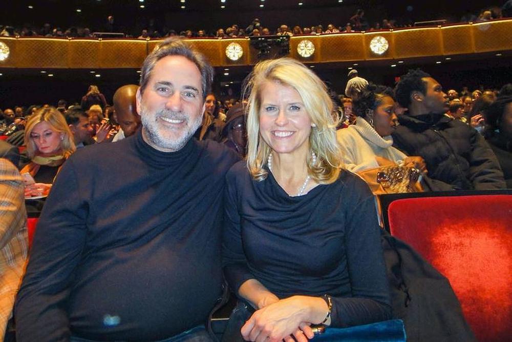 Paul Rosengard, predsjednik Anatwine, i Chris Gillespie, izdavač, u dvorani Lincoln Centra u New Yorku, 16. januara 2019. godine.