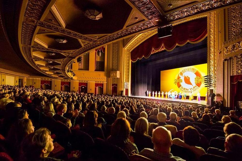 Poziv na bis, Stifel Theatre u St. Louisu, 9. februara 2019.
 