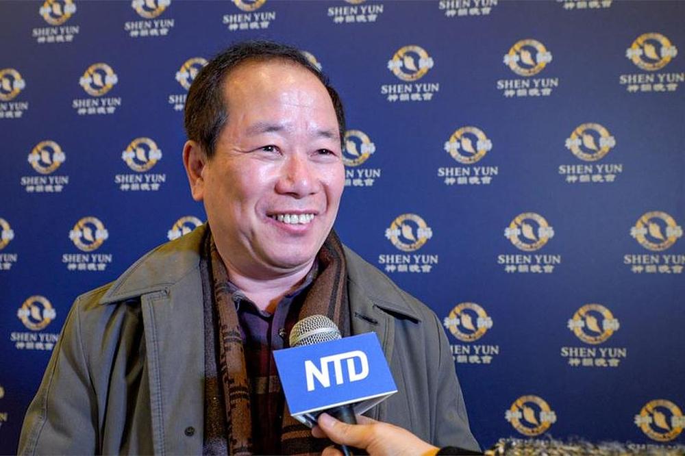 Lee Dongyeong, direktor Korejskog radiodifuznog sistema (KBS), je uživao u nastupu Shen Yuna u dvorani Ulsan Centru za kulturu umjetnosti u Ulsanu, Južna Koreja, 11. februara 2020. godine.