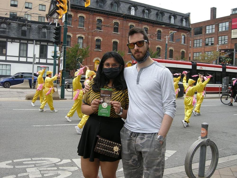 Patrick Horan i Esha Naik