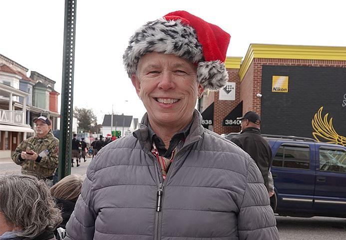 Alex Paradise, koji živi u Baltimoreu, bio je sretan što je vidio praktikantski nastup na paradi