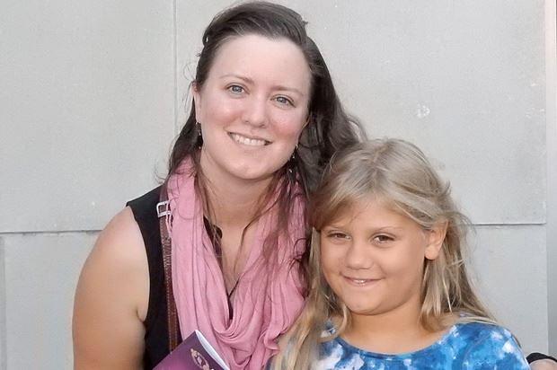 Filmska autorica Gillian i njezina kćerka su prisustvovale predstavi Shen Yun 26. juna 2021. 