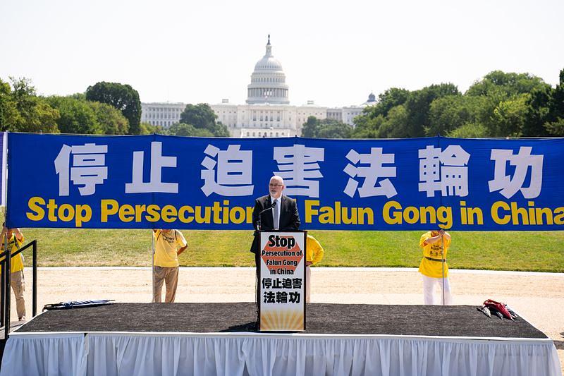 Dr. Kurt Werthmuller, supervizor i nadzornik politike Američke komisije za međunarodnu vjersku slobodu (USCIRF), je najoštrije osudio prisilnu žetvu organa praktikanata Falun Gonga od strane KPK.