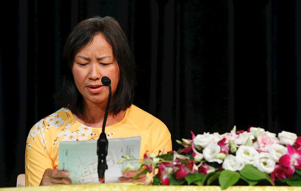 Thuy Anh govori na konferenciji.