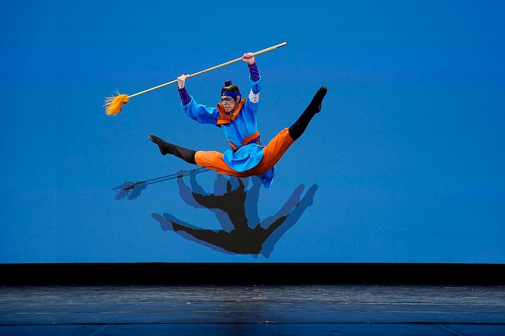 Nastupa Allen Liu, "Yanmen prolaz" 