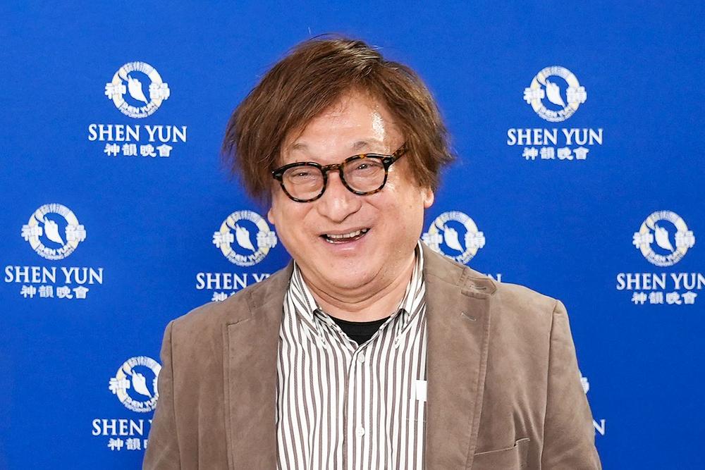 Hiroshi Ikeno na nastupu Shen Yun u Nagoyi 23. prosinca (NTD televizija)