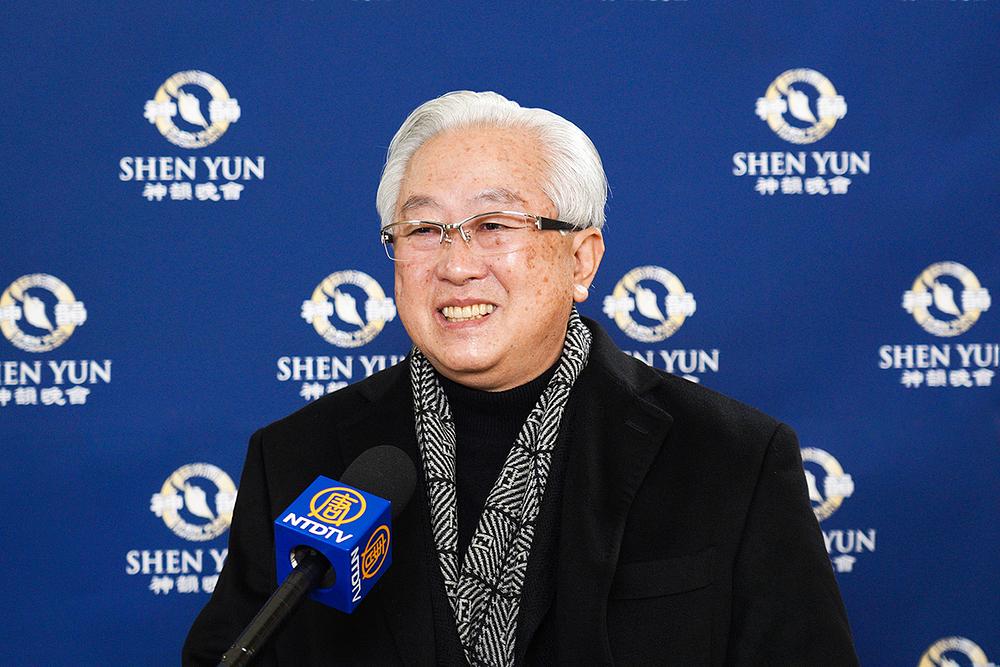 Gosp. Okamoto Shigeru, predsjednik proizvođača boja, na Shen Yun predstavi u Nagoyi 29. januara (The Epoch Times)