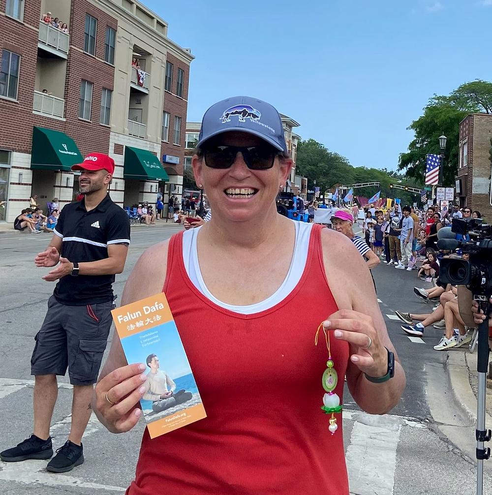  Lokalna stanovnica Ann Cooper je kazala da su je privukli principi Istinitosti-Dobrodušnosti-Tolerancije.
