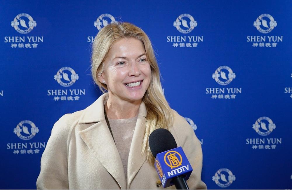 Manekenka Basia Milewicz na predstavi Shen Yun u Atlanti, Georgia, 7. januara (NTD Televizija)