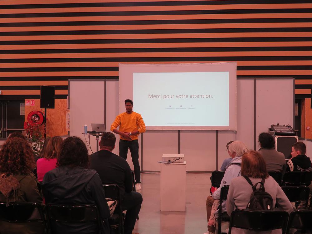 Praktikanti predstavljaju Falun Dafa na izložbi „Tendence Nature Eco-Habitat“ u Reimsu od 22. do 24. marta 2024.