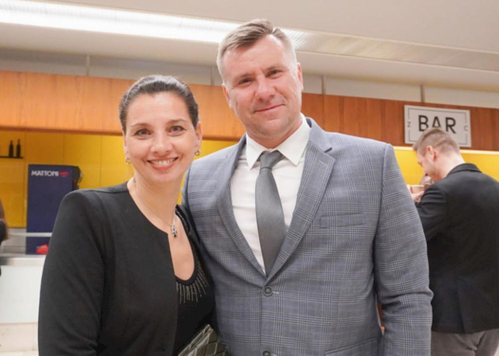 Jiří Káš, izvršni direktor reklamne kompanije, i njegova supruga Zuzana na predstavuu Shen Yun u Pragu, Češka Republika, 2. marta (The Epoch Times)